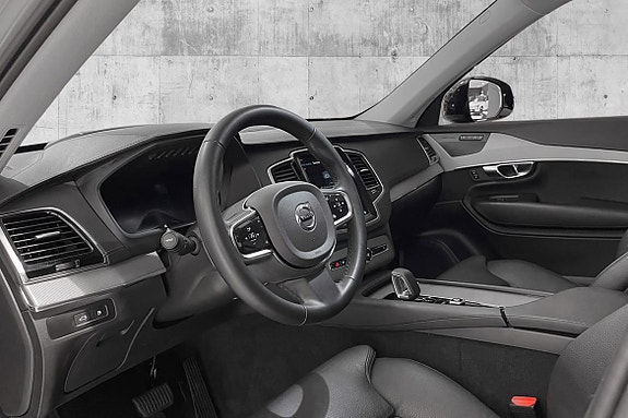 Volvo XC90 21 of 30