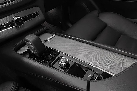Volvo XC90 17 of 30