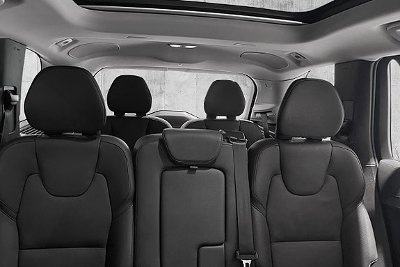Volvo XC90 22 of 30