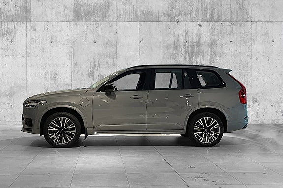 Volvo XC90 5 of 30