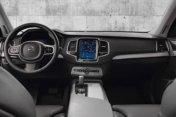 Volvo XC90 14 of 30