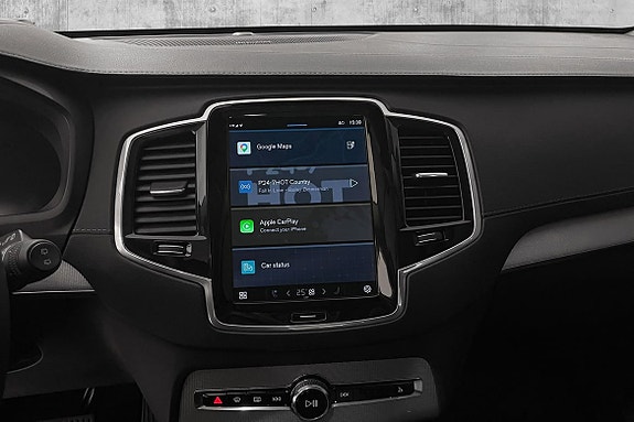 Volvo XC90 26 of 30