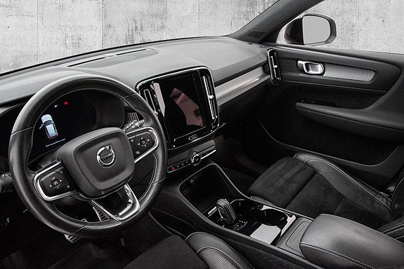 Volvo XC40 20 of 29