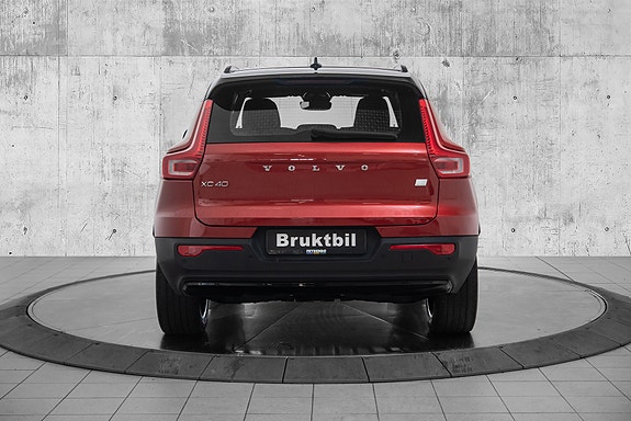 Volvo XC40 8 of 29