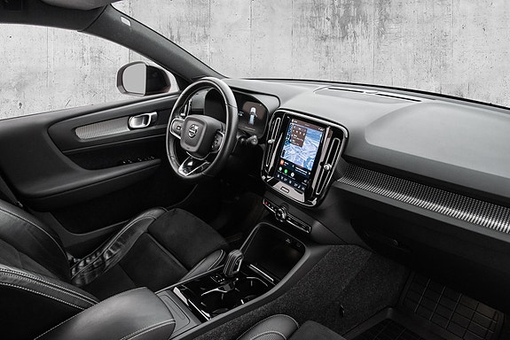 Volvo XC40 23 of 29