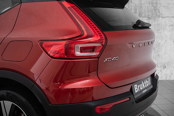 Volvo XC40 6 of 29
