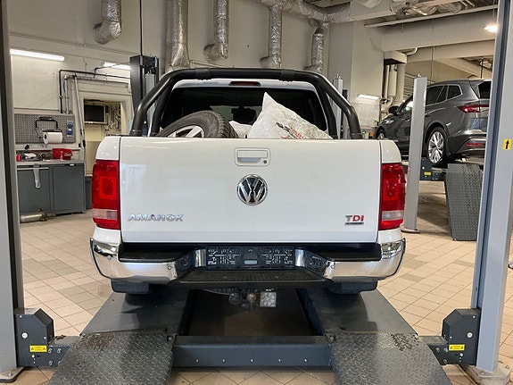 Volkswagen Amarok 7 of 13