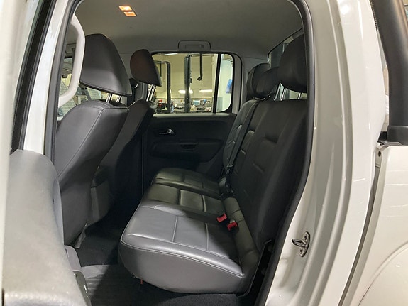 Volkswagen Amarok 11 of 13
