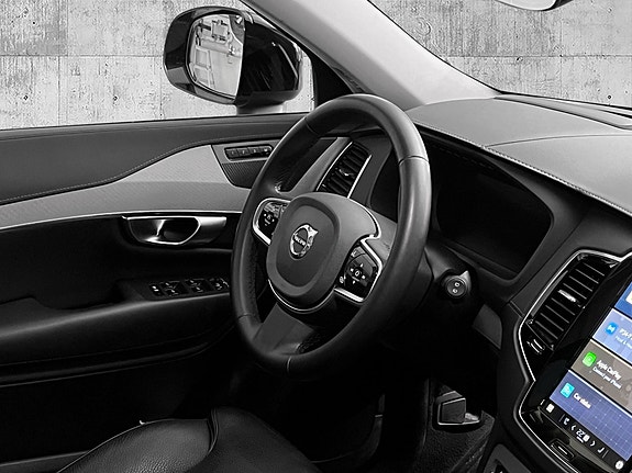 Volvo XC90 16 of 29