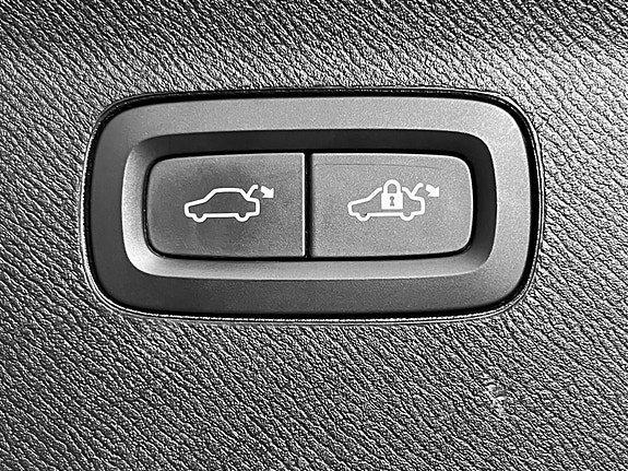 Volvo XC90 23 of 29