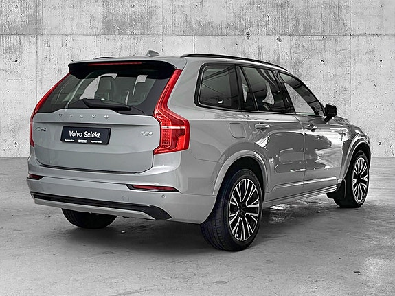 Volvo XC90 5 of 29