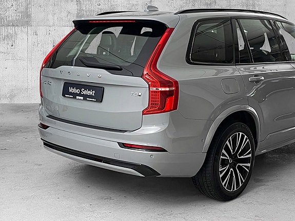Volvo XC90 6 of 29