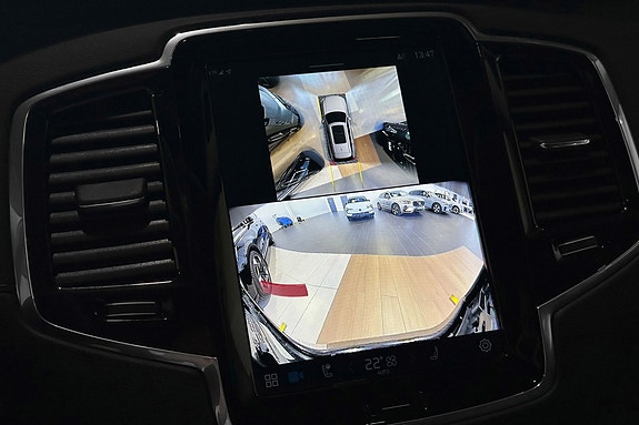 Volvo XC90 17 of 30