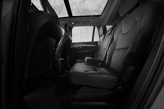 Volvo XC90 29 of 30