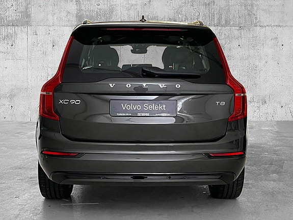 Volvo XC90 6 of 28