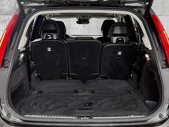 Volvo XC90 9 of 28