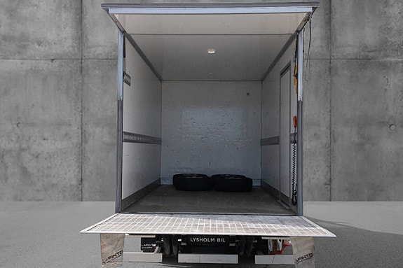Ford Transit 7 of 20