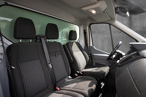 Ford Transit 10 of 20
