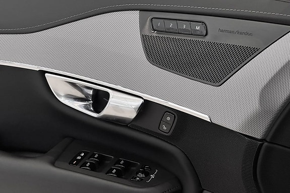 Volvo XC90 29 of 30