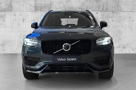 Volvo XC90 6 of 30