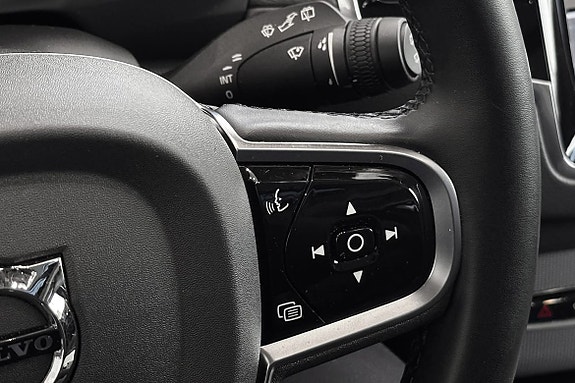 Volvo XC90 18 of 30