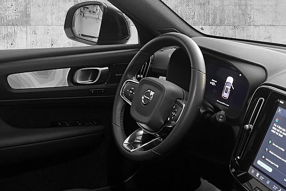 Volvo XC40 19 of 28