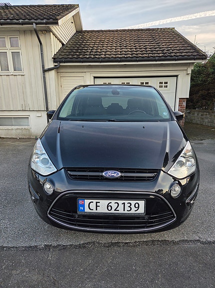 Ford S-MAX 2 of 30