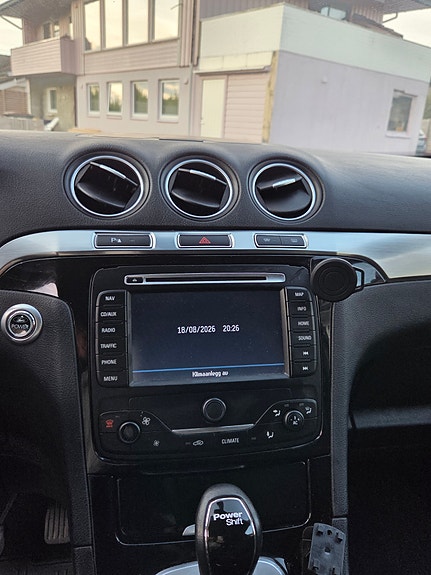 Ford S-MAX 23 of 30