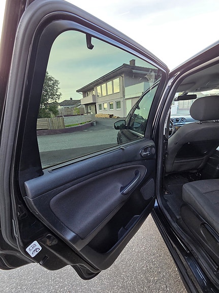 Ford S-MAX 14 of 30