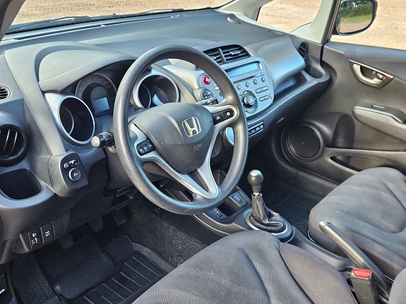 Honda Jazz 15 of 27