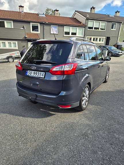 Ford Grand C-MAX 4 of 18