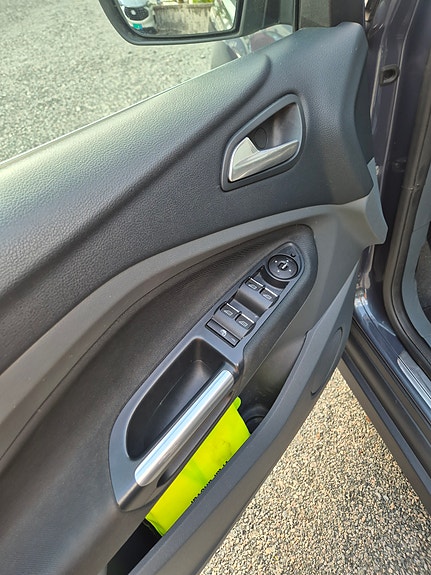 Ford Grand C-MAX 10 of 18