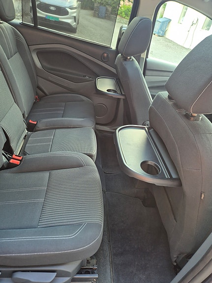 Ford Grand C-MAX 12 of 18