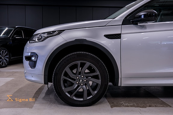 Land Rover Discovery Sport 5 of 30