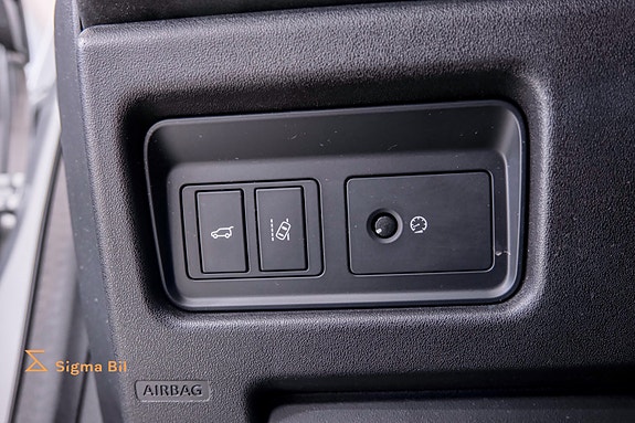 Land Rover Discovery Sport 24 of 30