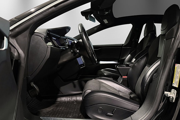 Tesla Model S 17 of 30
