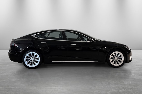 Tesla Model S 9 of 30