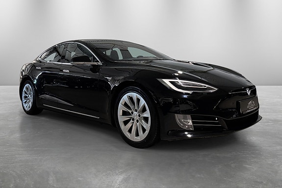 Tesla Model S 10 of 30