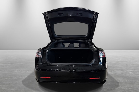 Tesla Model S 24 of 30