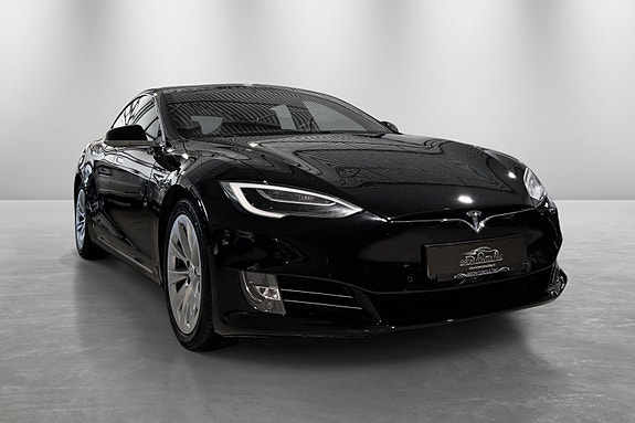 Tesla Model S 11 of 30
