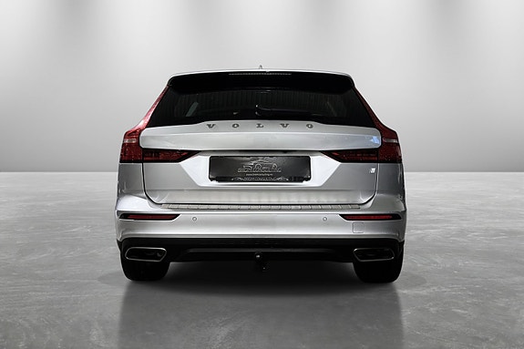 Volvo V60 Cross Country 6 of 30