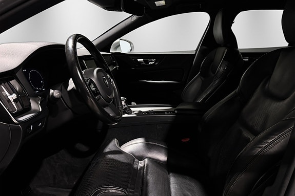 Volvo V60 Cross Country 17 of 30