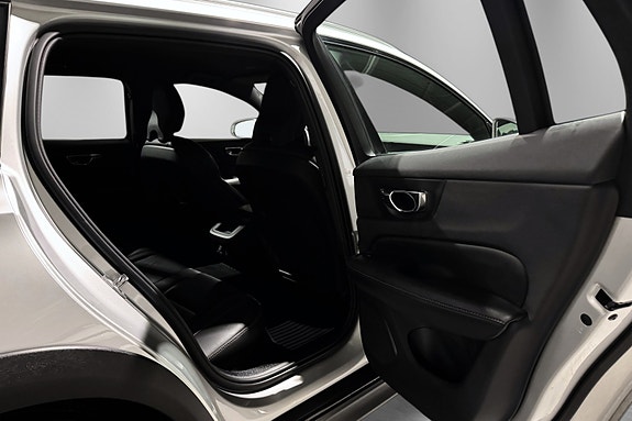 Volvo V60 Cross Country 26 of 30