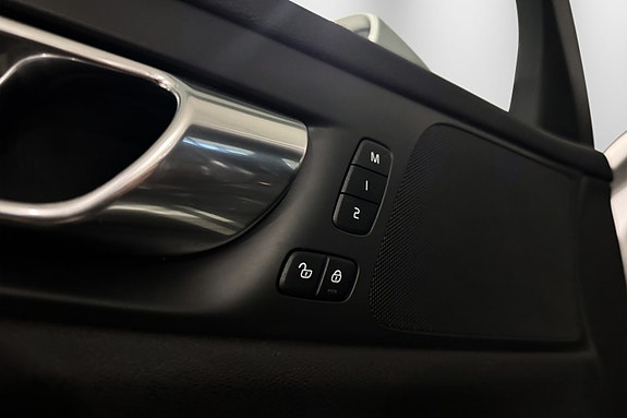 Volvo V60 Cross Country 19 of 30