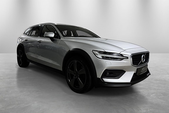 Volvo V60 Cross Country 10 of 30