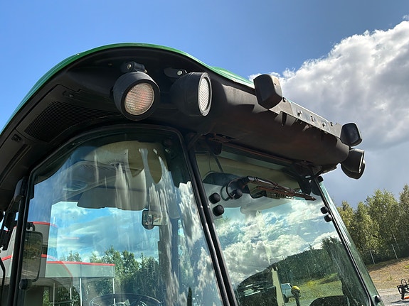 John Deere 5080R 9 of 24