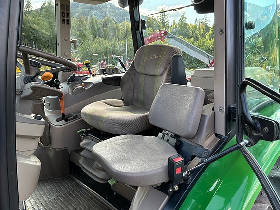 John Deere 5080R 13 of 24