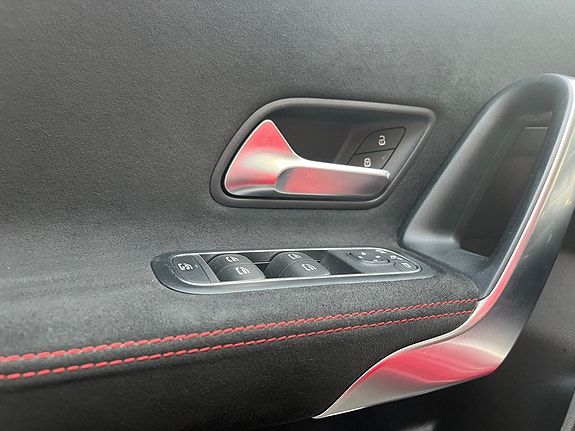 Mercedes-Benz A200 22 of 30
