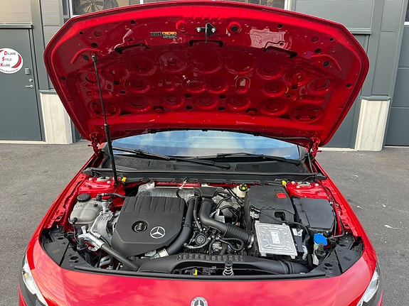 Mercedes-Benz A200 9 of 30