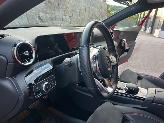 Mercedes-Benz A200 18 of 30